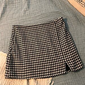 Mini Skirt Black & White Old Navy XL